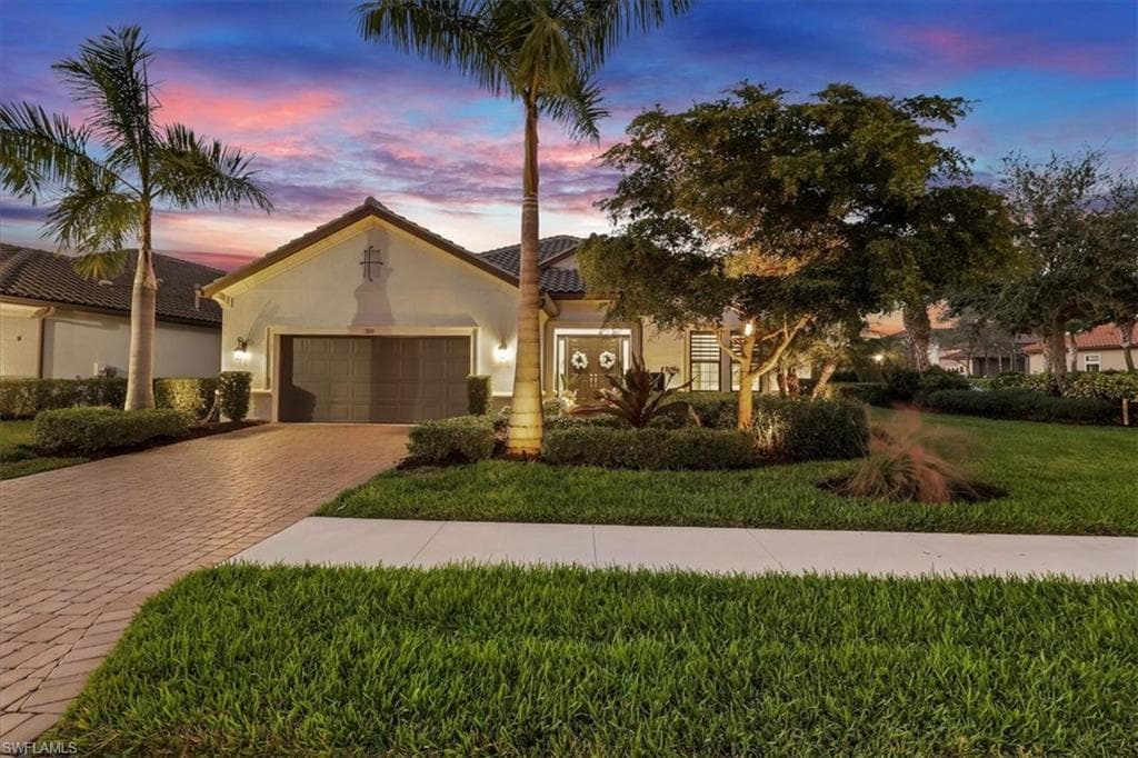 3221 Quilcene LN-1
