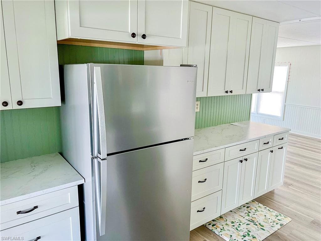 301 Dillard AVE-6