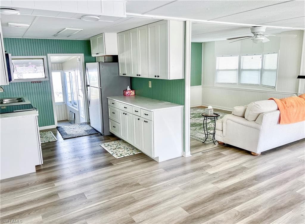 301 Dillard AVE-7