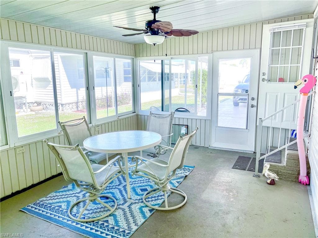 301 Dillard AVE-3