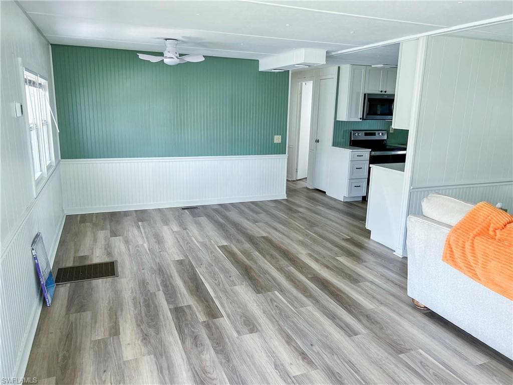 301 Dillard AVE-10