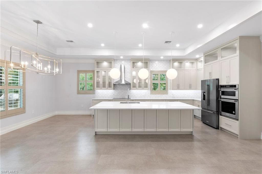 1086 Michigan AVE-5