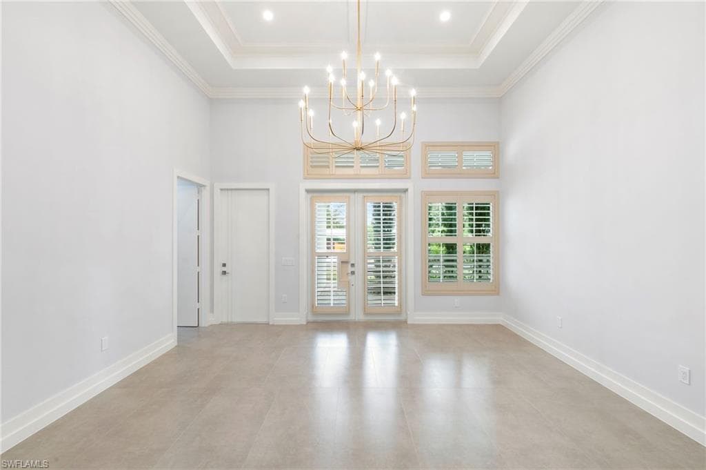 1086 Michigan AVE-10