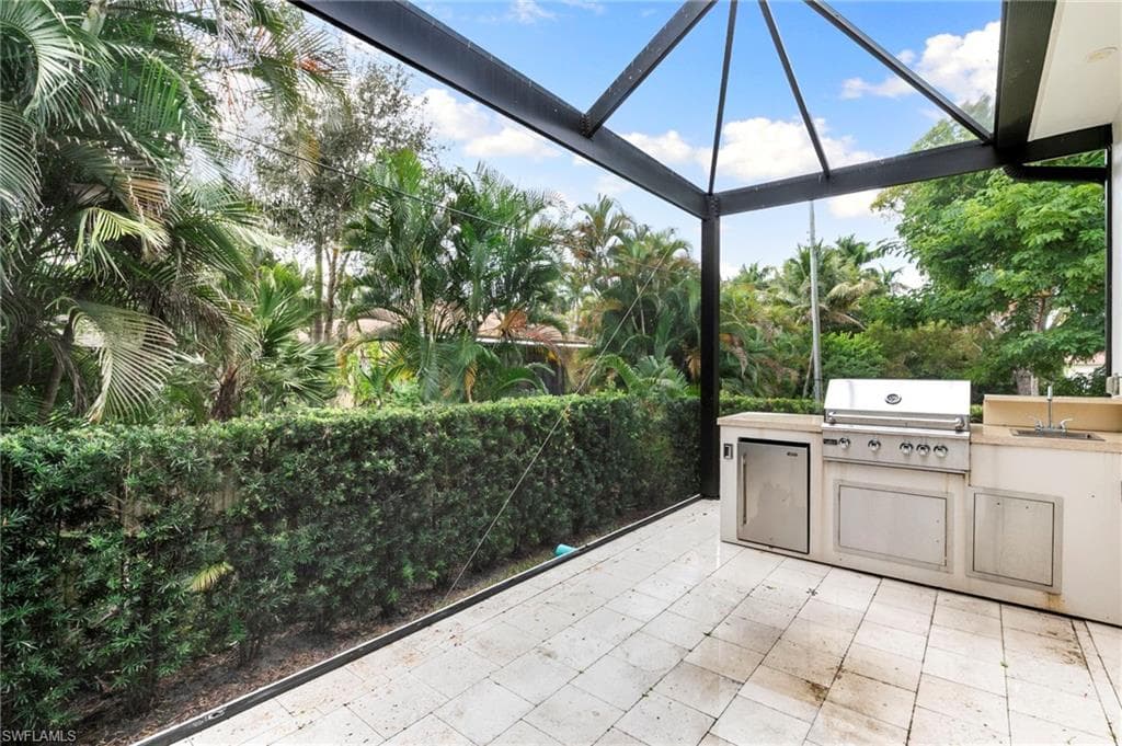 1086 Michigan AVE-39