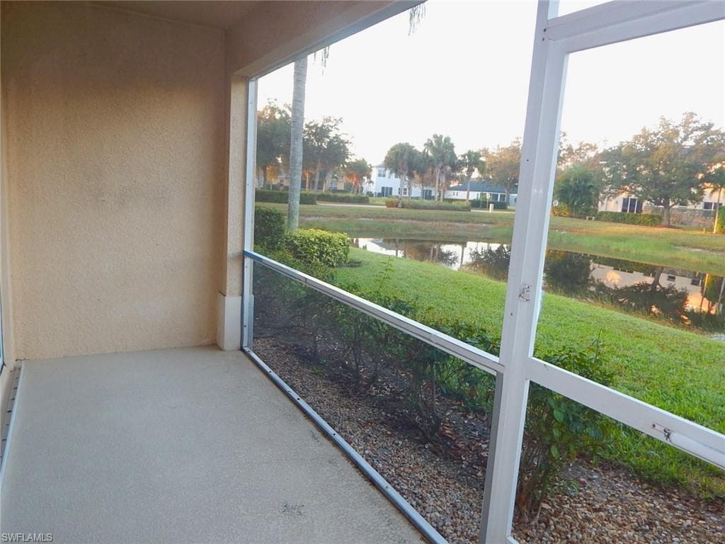 1334 Weeping Willow CT-20