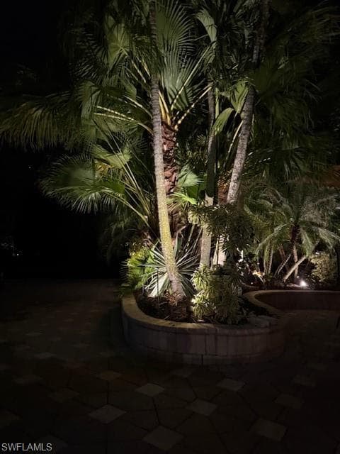 4662 Southern Breeze DR-32