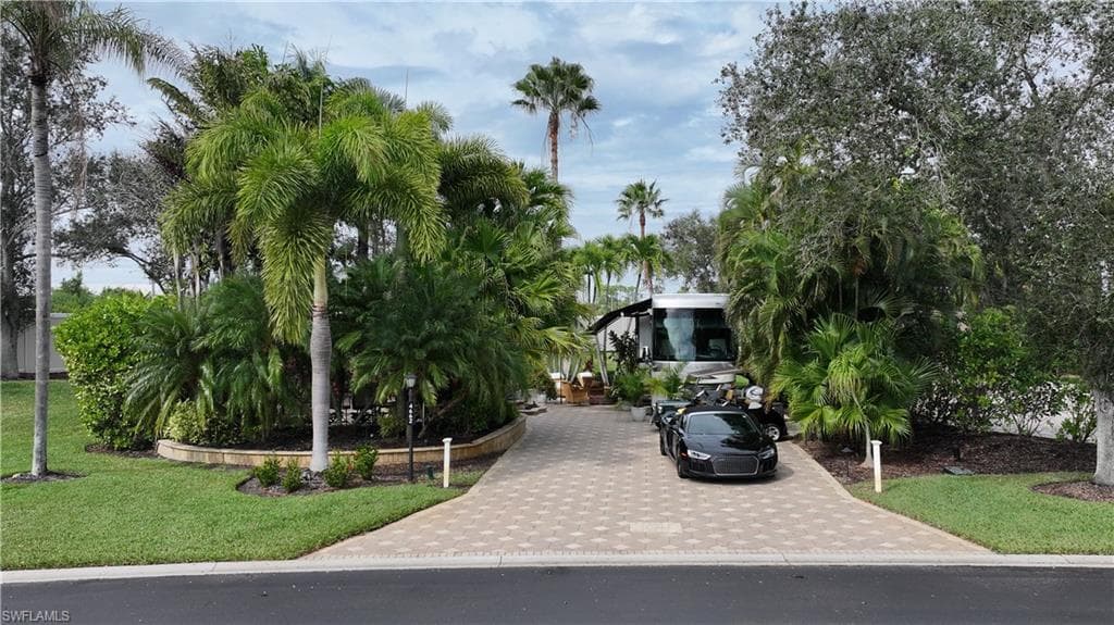 4662 Southern Breeze DR-1