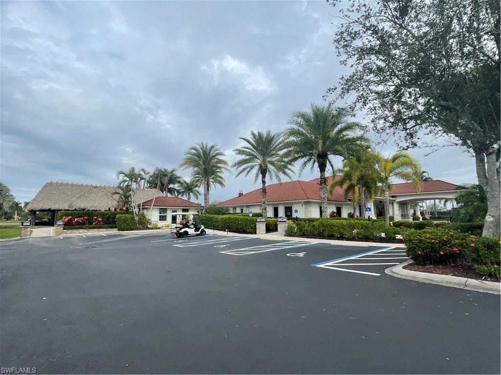 4662 Southern Breeze DR-28