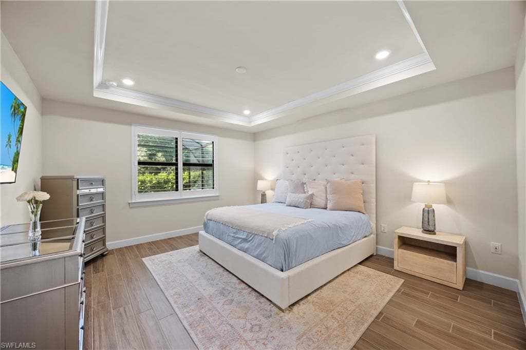 6825 Greenbriar CT-14