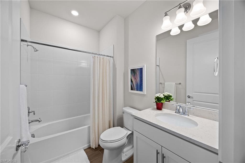 6825 Greenbriar CT-18