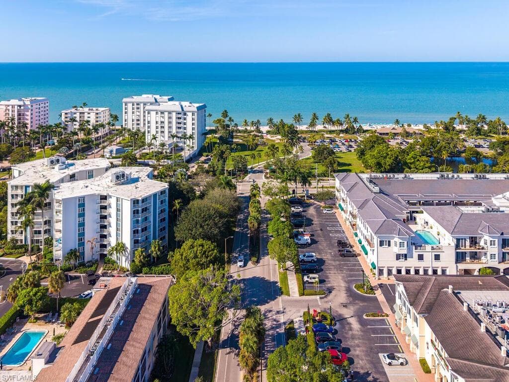 218 Banyan BLVD 218-13
