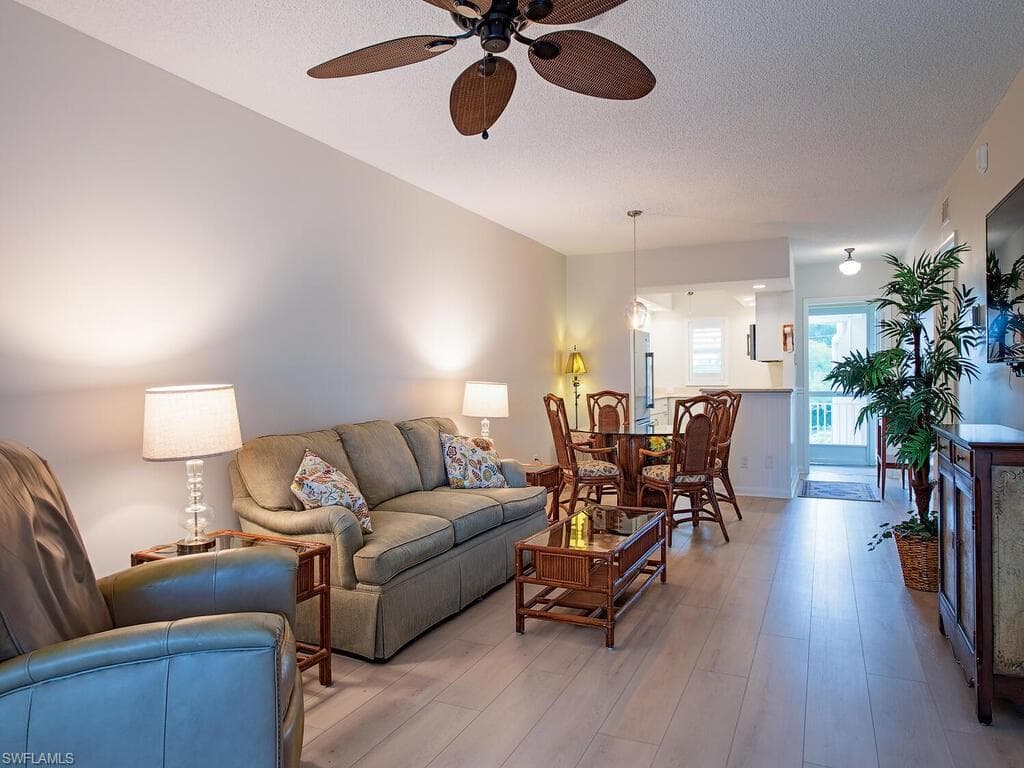 218 Banyan BLVD 218-3
