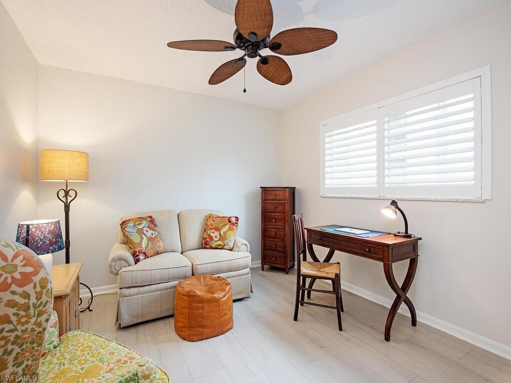 218 Banyan BLVD 218-10
