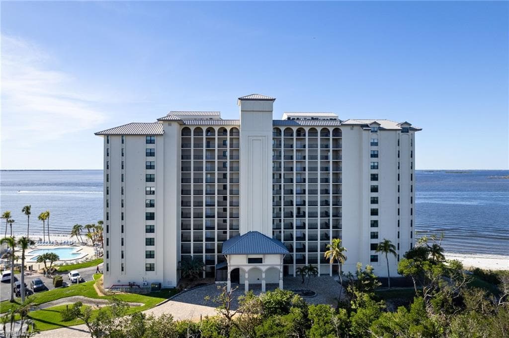 17080 Harbour Point DR 213-27