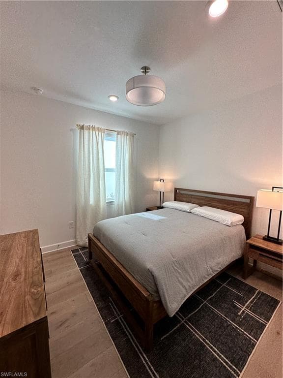 9260 Cormorant DR-27