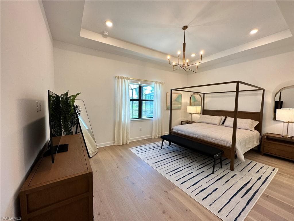 9260 Cormorant DR-17