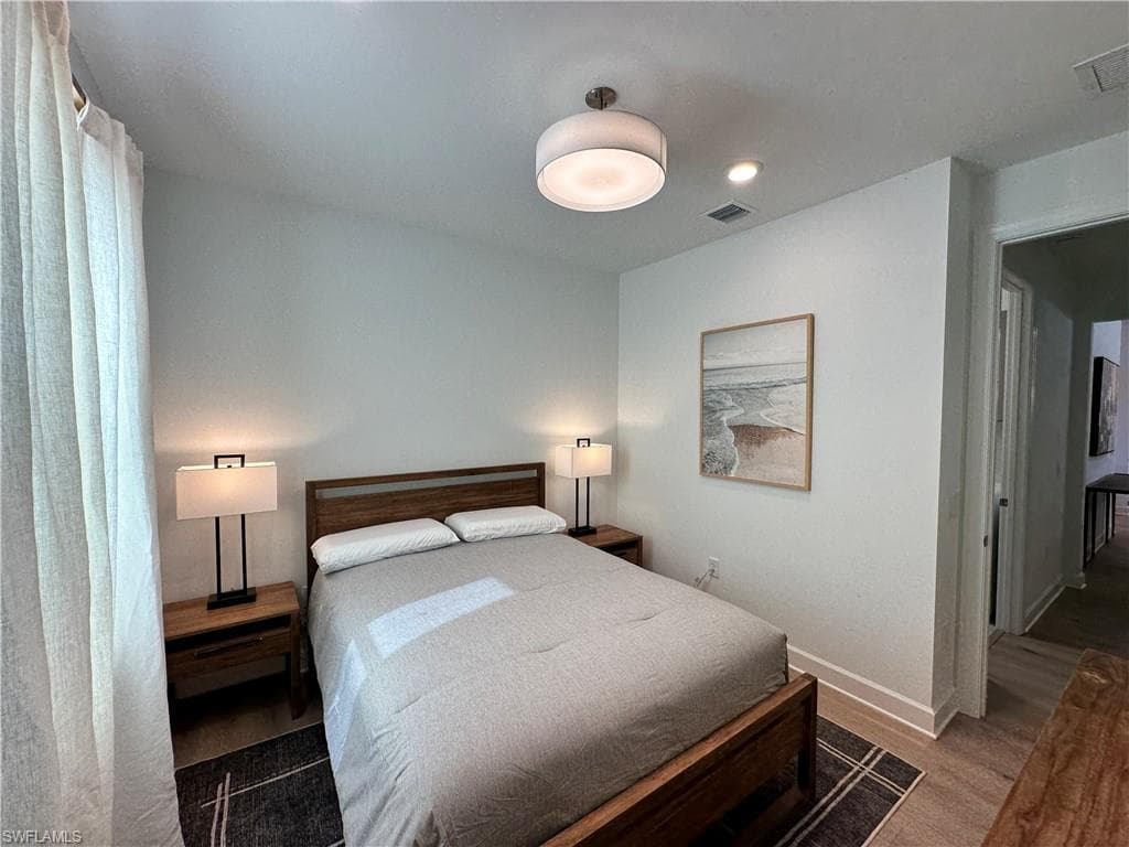 9260 Cormorant DR-28