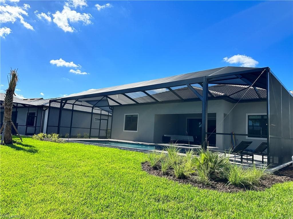 9260 Cormorant DR-14