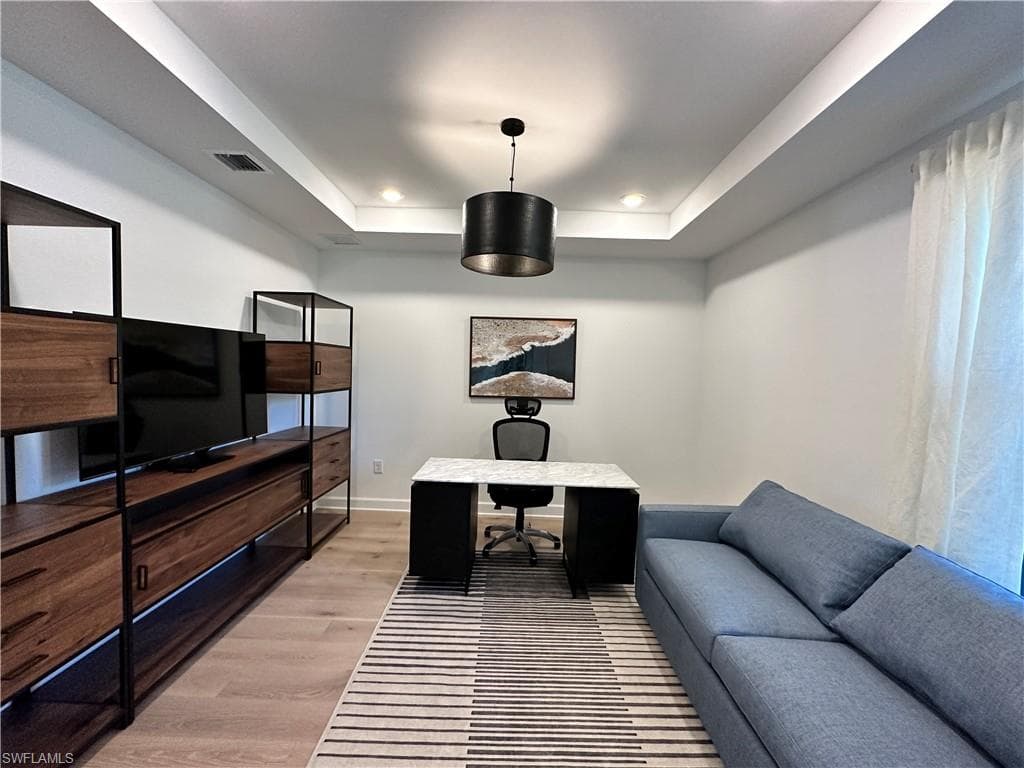 9260 Cormorant DR-15