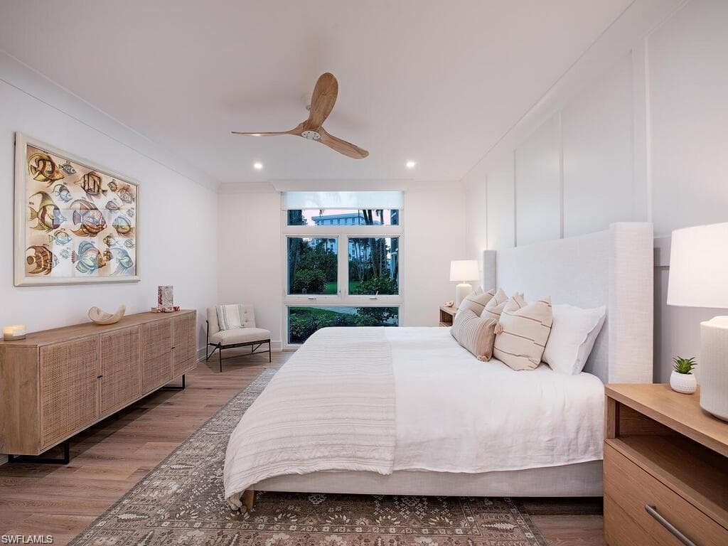 400 Park Shore DR 102-9