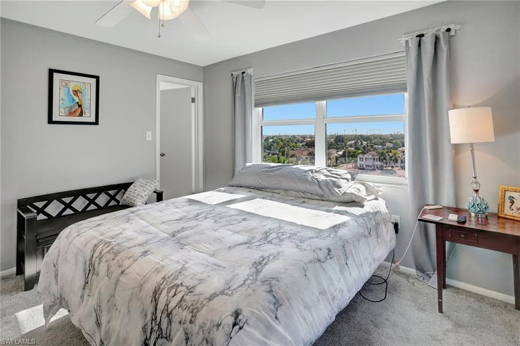 1900 Clifford ST 704-22