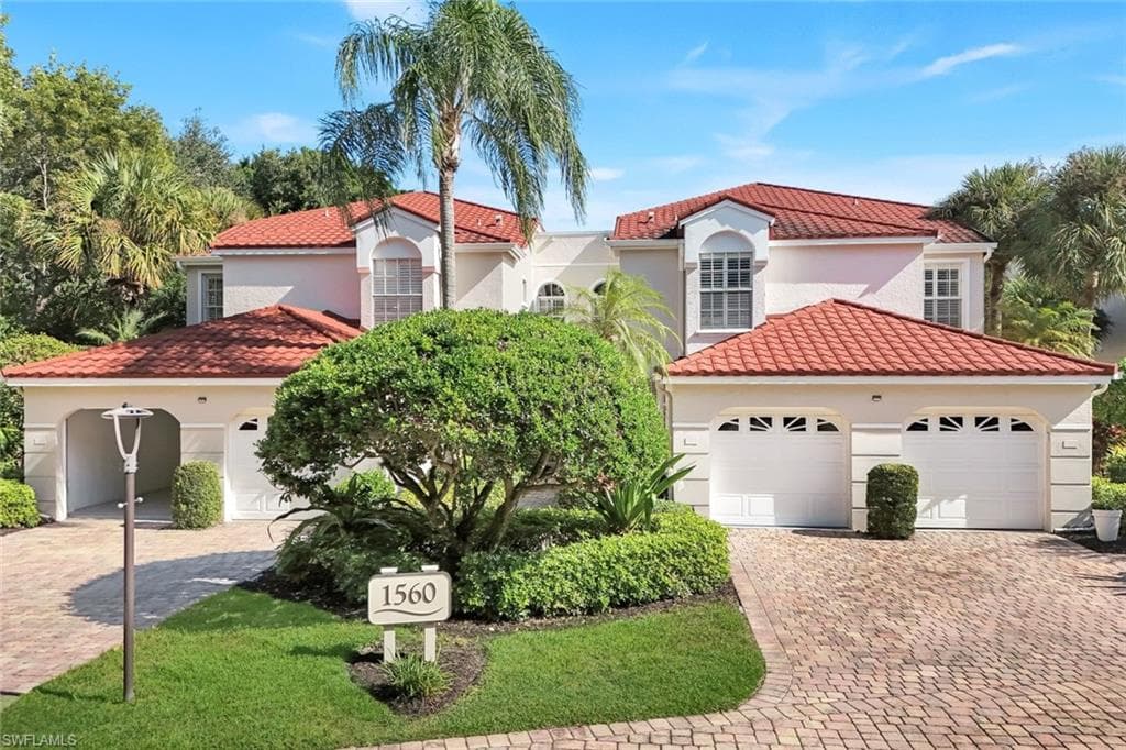 1560 Clermont DR D-201-18