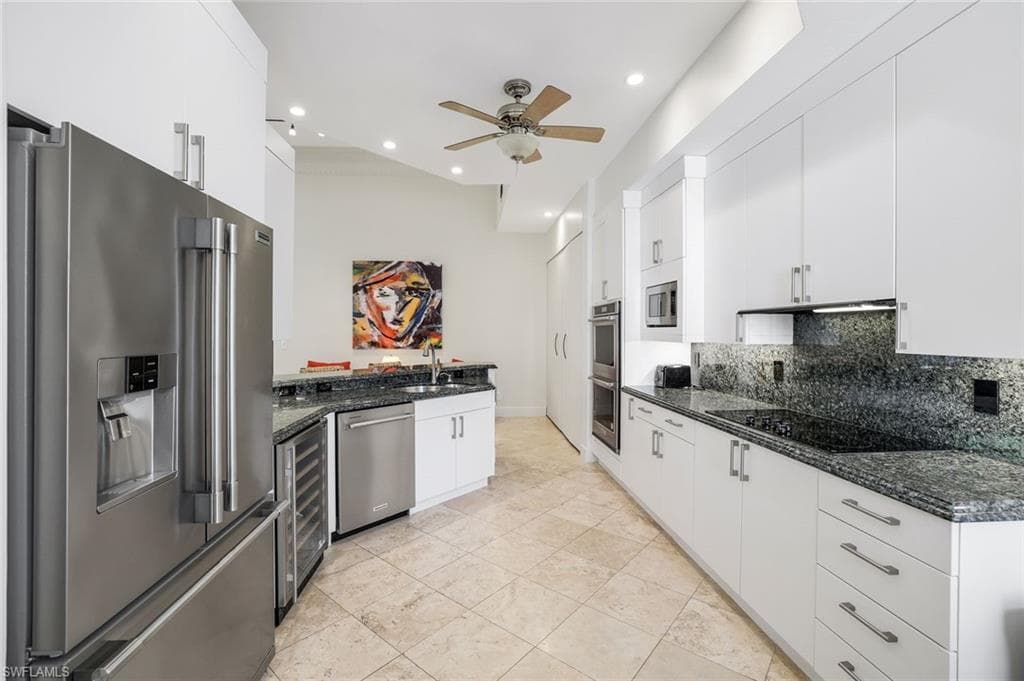 1560 Clermont DR D-201-4