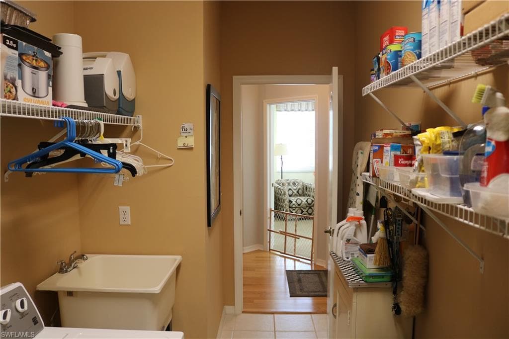 9336 Lake Abby LN-17