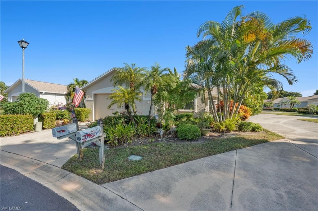 9336 Lake Abby LN-4