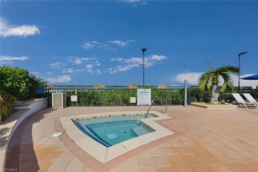 321 Hideaway CIR S-23