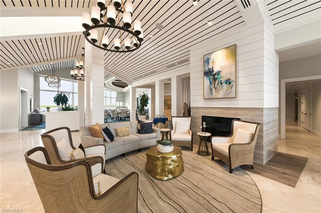 321 Hideaway CIR S-19
