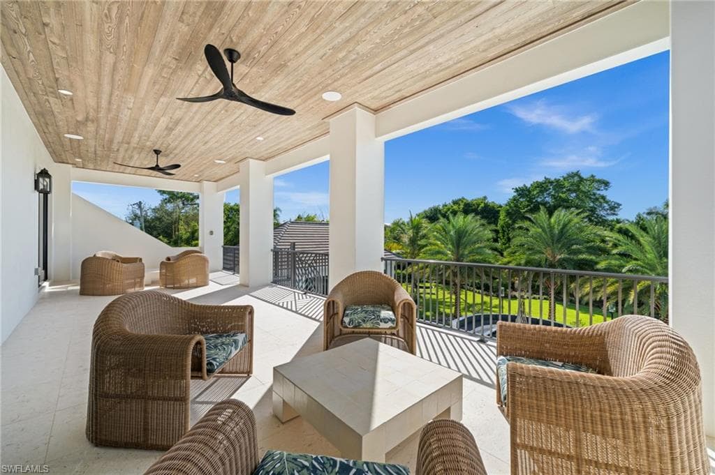142 Eugenia DR-45