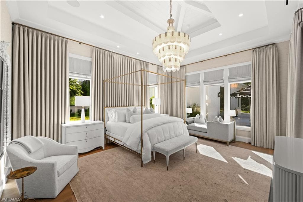 142 Eugenia DR-31