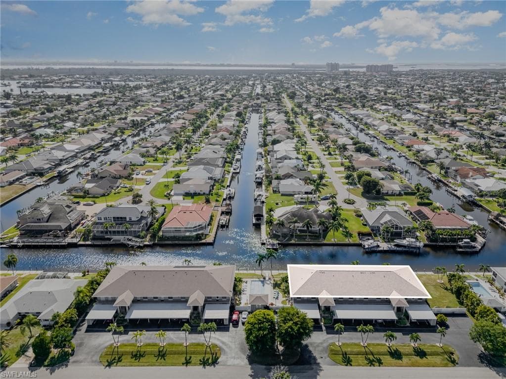 912 SW 48th TER 208-36
