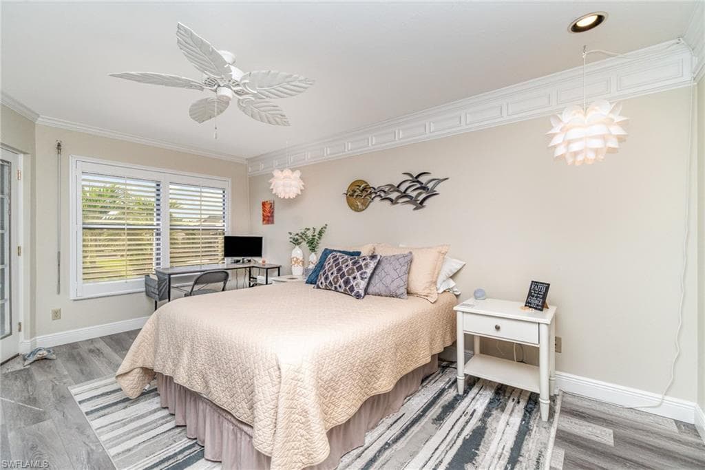 912 SW 48th TER 208-21
