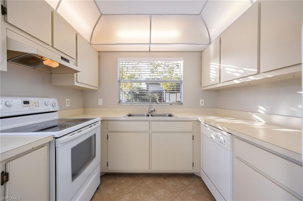 10623 Arlingford BLVD-11