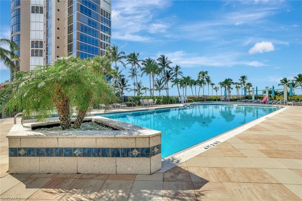 4401 Gulf Shore BLVD N C205-29