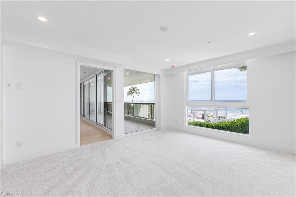 2388 Gulf Shore BLVD N 204-16