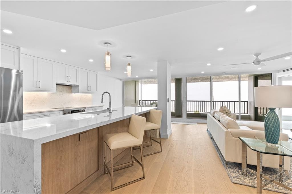 2388 Gulf Shore BLVD N 204-10