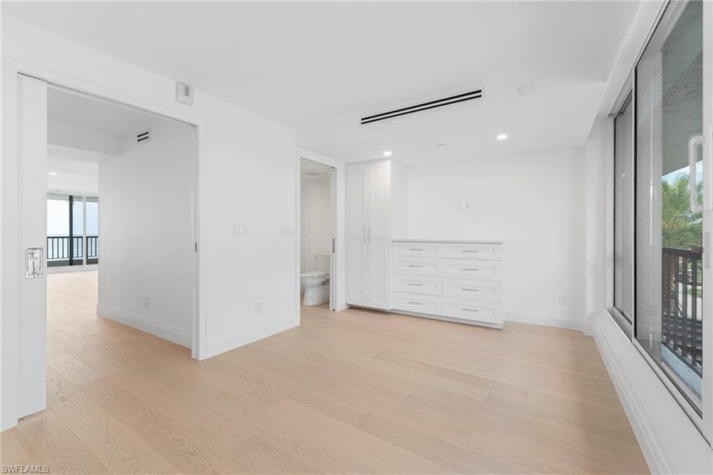 2388 Gulf Shore BLVD N 204-25