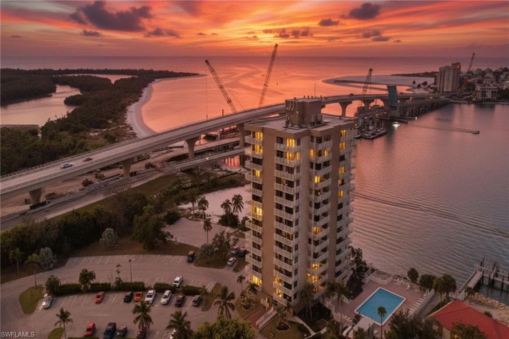 8701 Estero BLVD 201-2