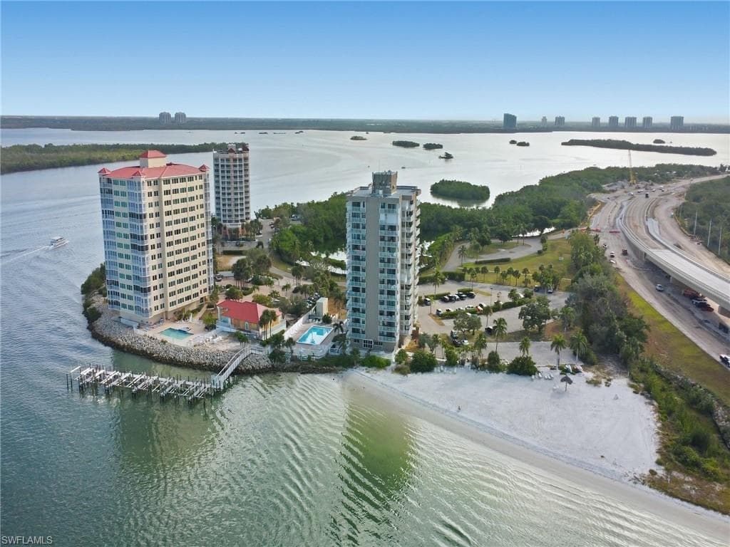 8701 Estero BLVD 201-30