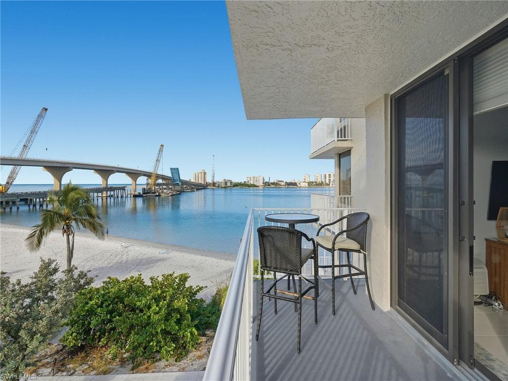 8701 Estero BLVD 201-4