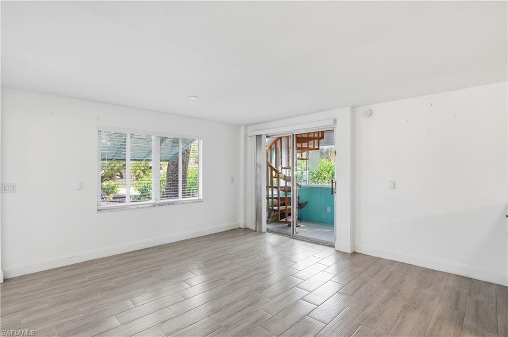 5474 Oak Ridge AVE-12