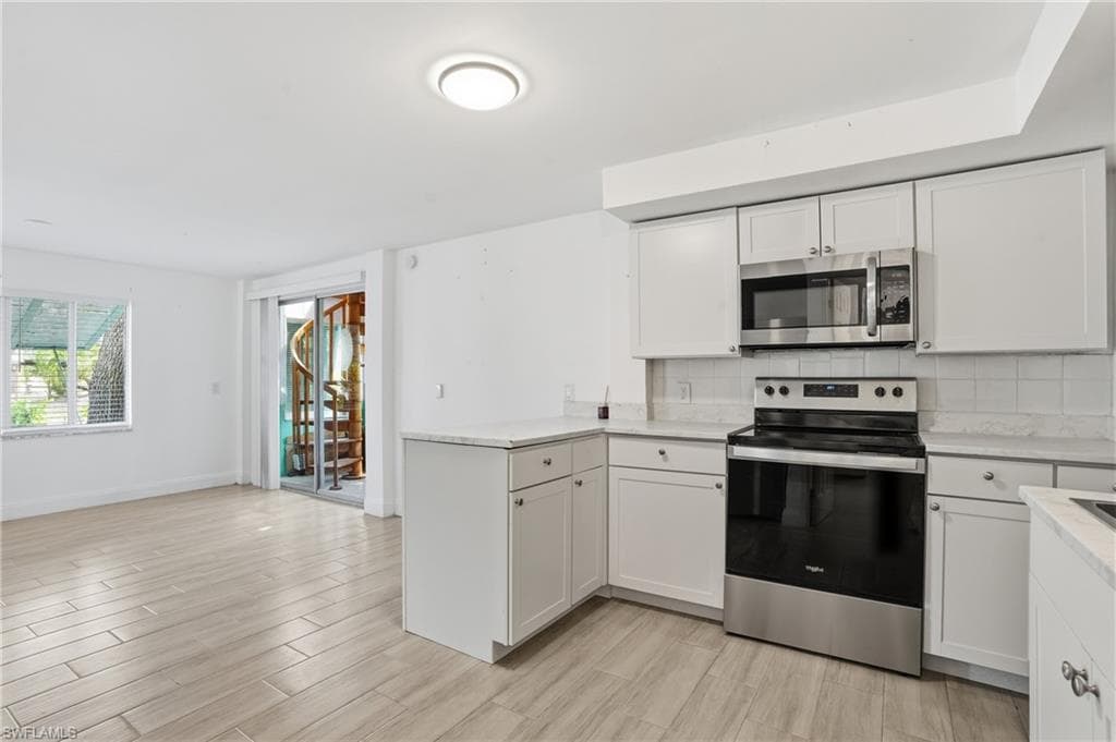 5474 Oak Ridge AVE-18