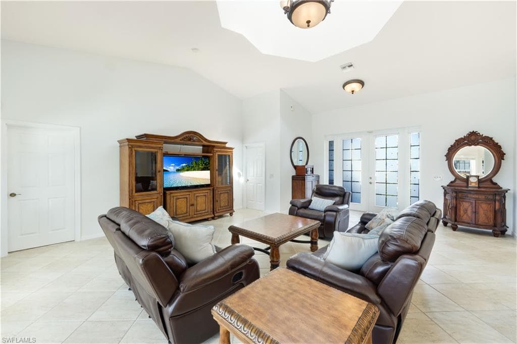 27160 Flamingo DR-9