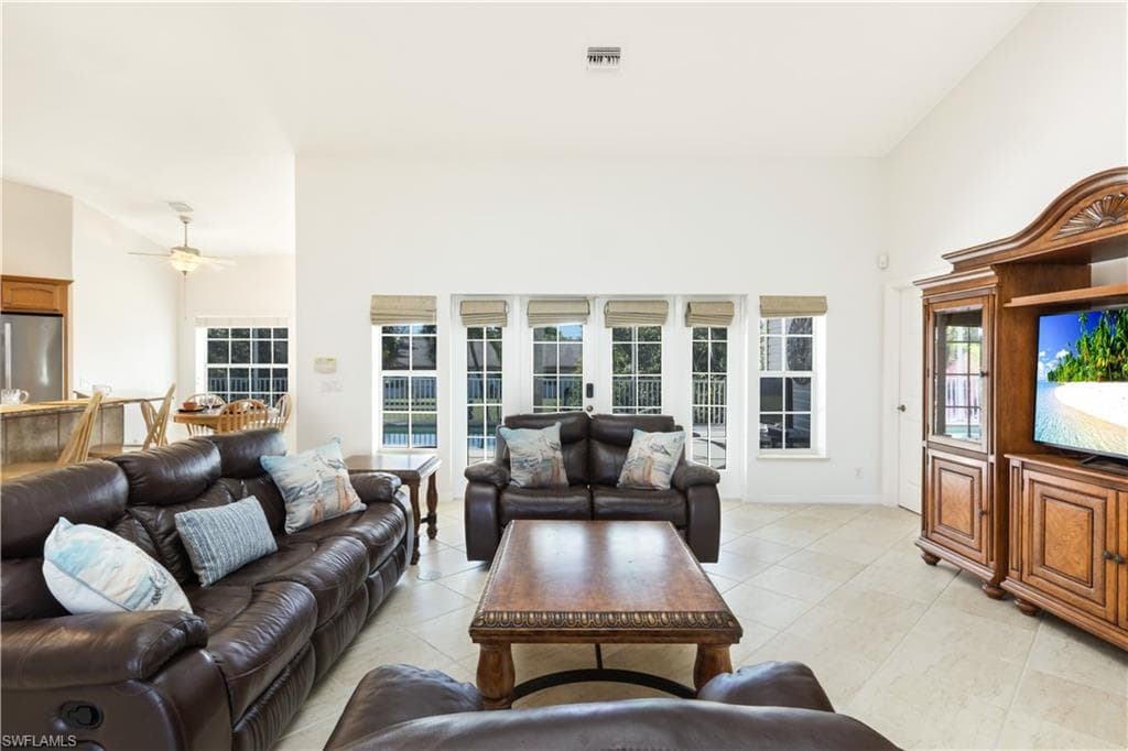 27160 Flamingo DR-10
