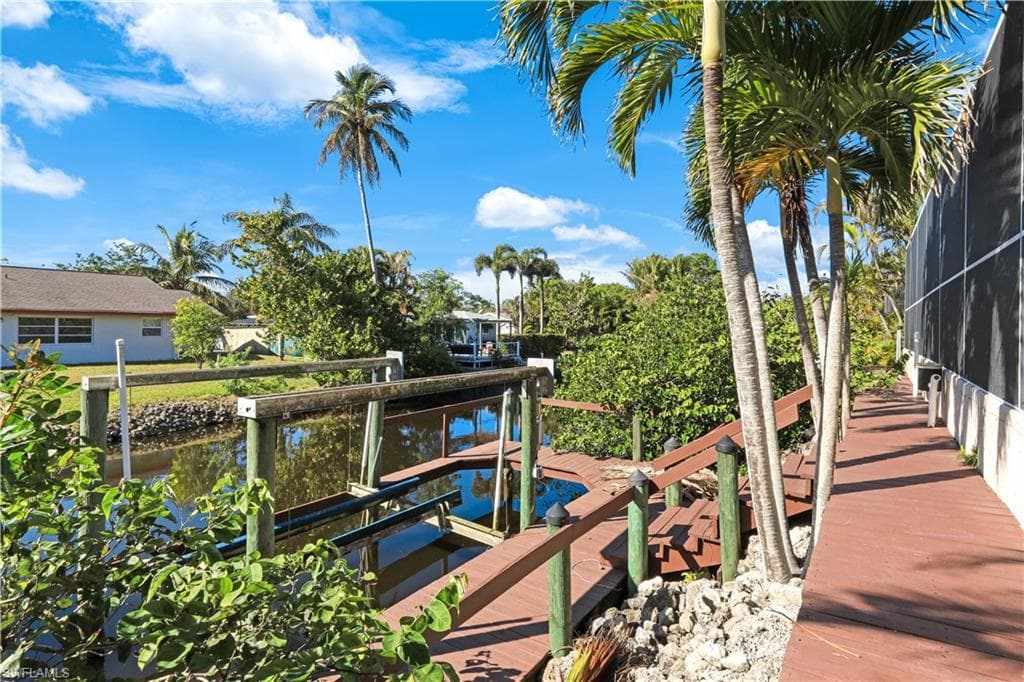 27160 Flamingo DR-37