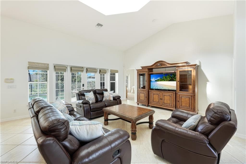 27160 Flamingo DR-11