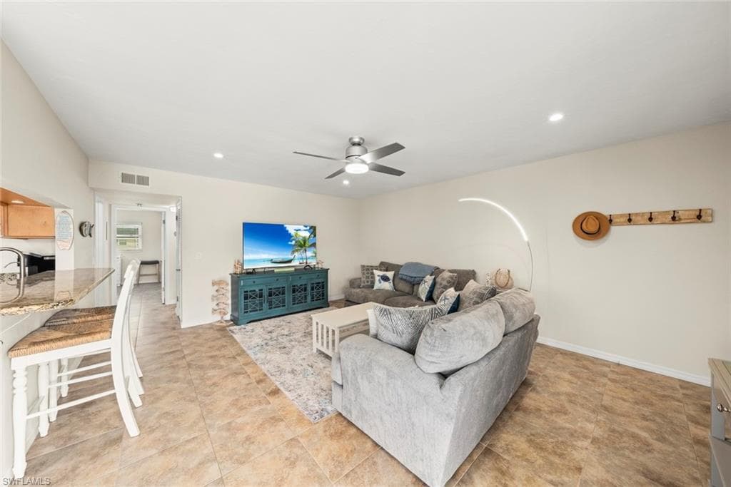 601 Periwinkle WAY D5-16